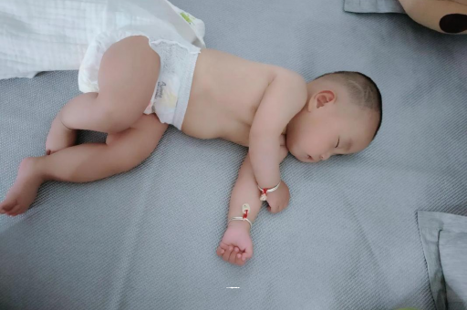 冷水江没满月的宝宝